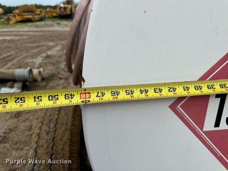 image for item EN4679 Fuel trailer