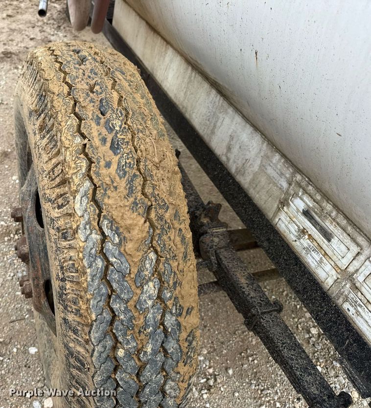 image for item EN4679 Fuel trailer