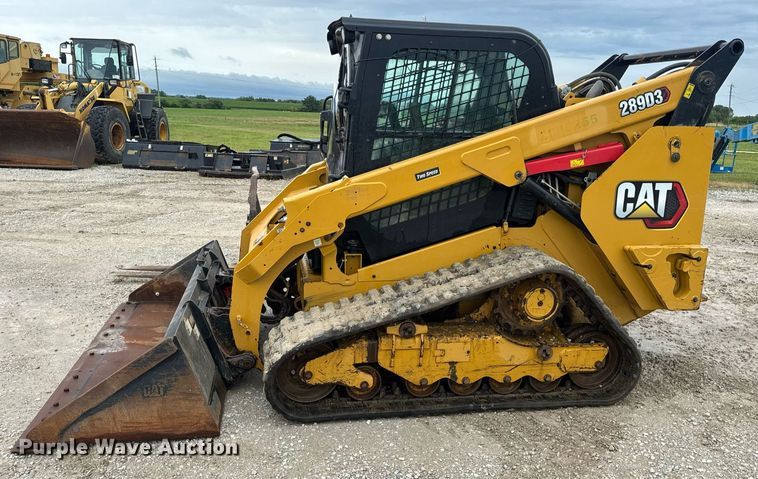 image for item EN4682 2022 Caterpillar 289D3 tracked skid steer loader