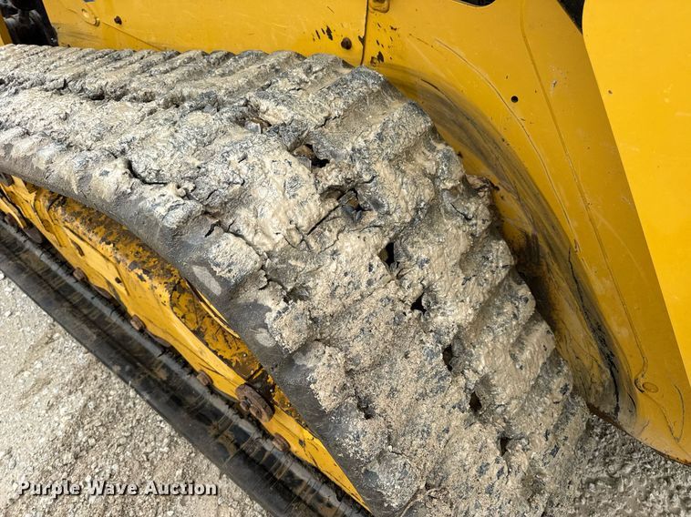 image for item EN4682 2022 Caterpillar 289D3 tracked skid steer loader