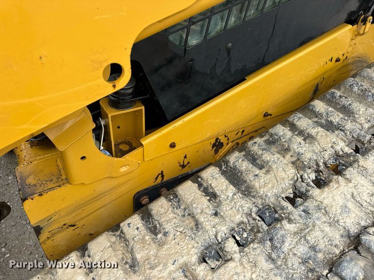image for item EN4682 2022 Caterpillar 289D3 tracked skid steer loader