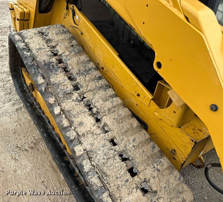 image for item EN4682 2022 Caterpillar 289D3 tracked skid steer loader