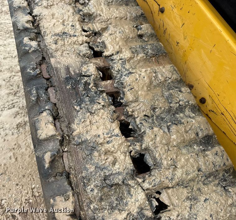 image for item EN4682 2022 Caterpillar 289D3 tracked skid steer loader