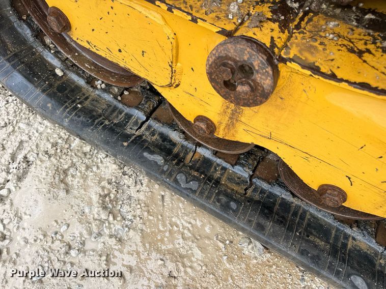 image for item EN4682 2022 Caterpillar 289D3 tracked skid steer loader