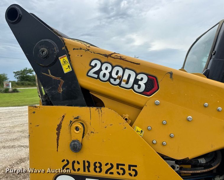 image for item EN4682 2022 Caterpillar 289D3 tracked skid steer loader