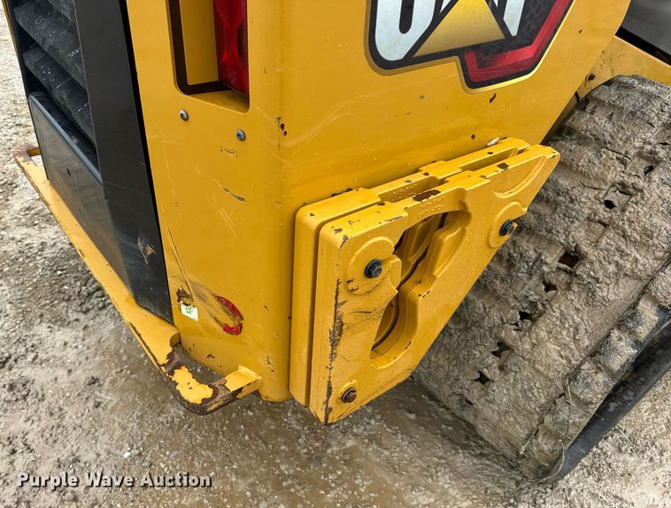 image for item EN4682 2022 Caterpillar 289D3 tracked skid steer loader