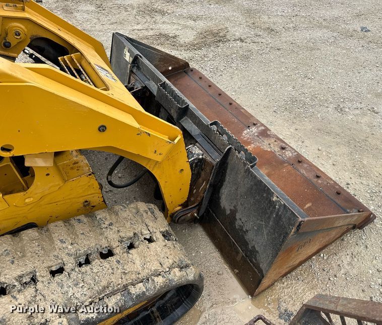 image for item EN4682 2022 Caterpillar 289D3 tracked skid steer loader