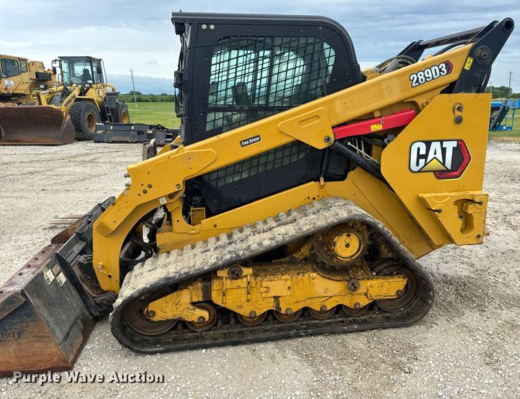image for item EN4682 2022 Caterpillar 289D3 tracked skid steer loader