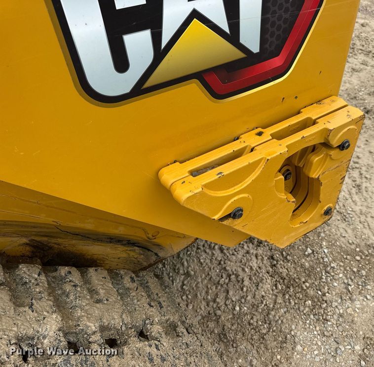 image for item EN4682 2022 Caterpillar 289D3 tracked skid steer loader
