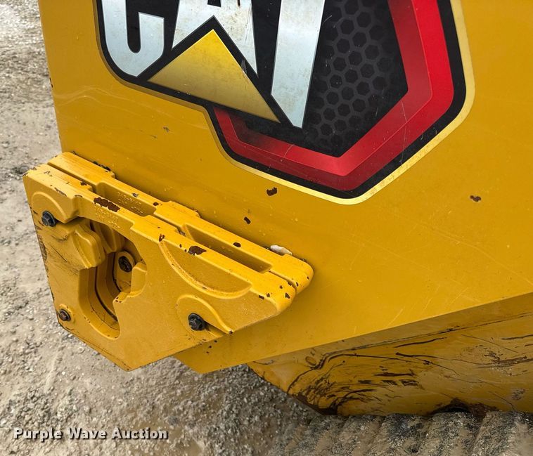 image for item EN4682 2022 Caterpillar 289D3 tracked skid steer loader