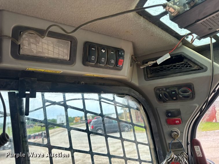 image for item EN4682 2022 Caterpillar 289D3 tracked skid steer loader