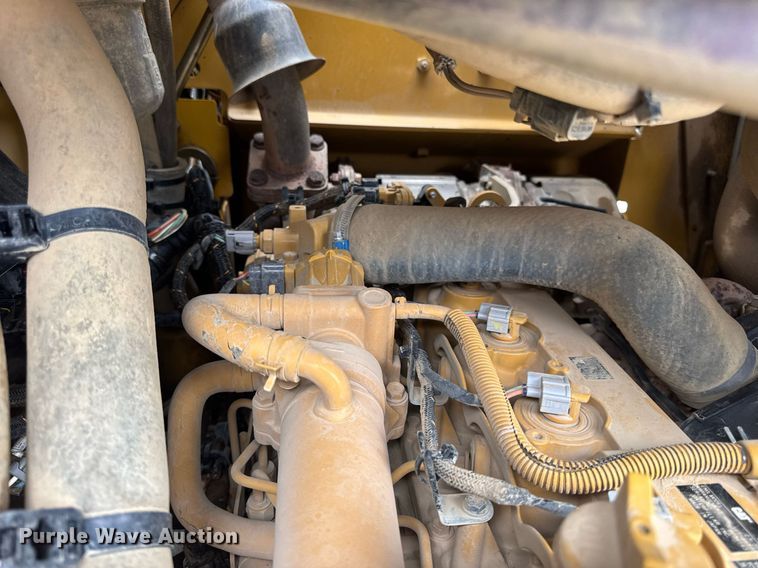 image for item EN4682 2022 Caterpillar 289D3 tracked skid steer loader