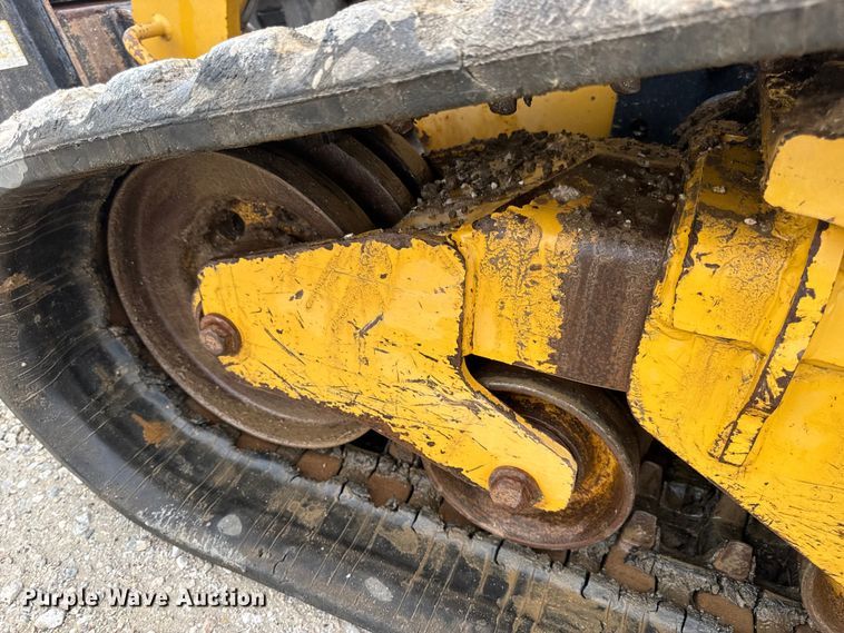 image for item EN4682 2022 Caterpillar 289D3 tracked skid steer loader