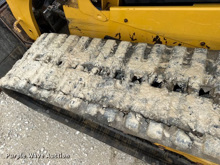 image for item EN4682 2022 Caterpillar 289D3 tracked skid steer loader