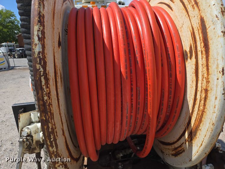 image for item EN8236 1999 International  4900 sewer jetter truck