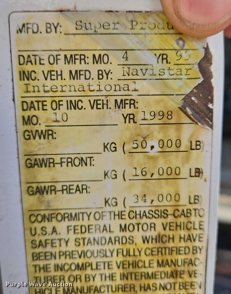 image for item EN8236 1999 International  4900 sewer jetter truck