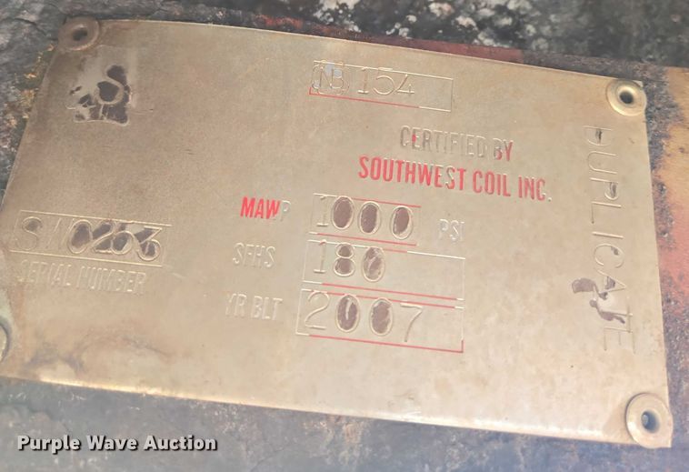 image for item EN8238 2001 International 4700 boiler truck