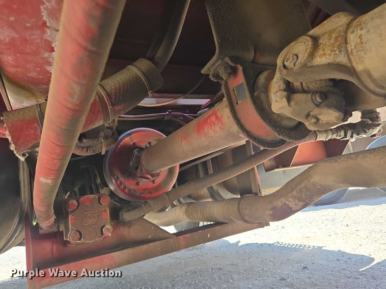 image for item EN8238 2001 International 4700 boiler truck