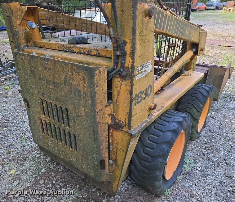 image for item EN8255 Case 1830 skid steer loader