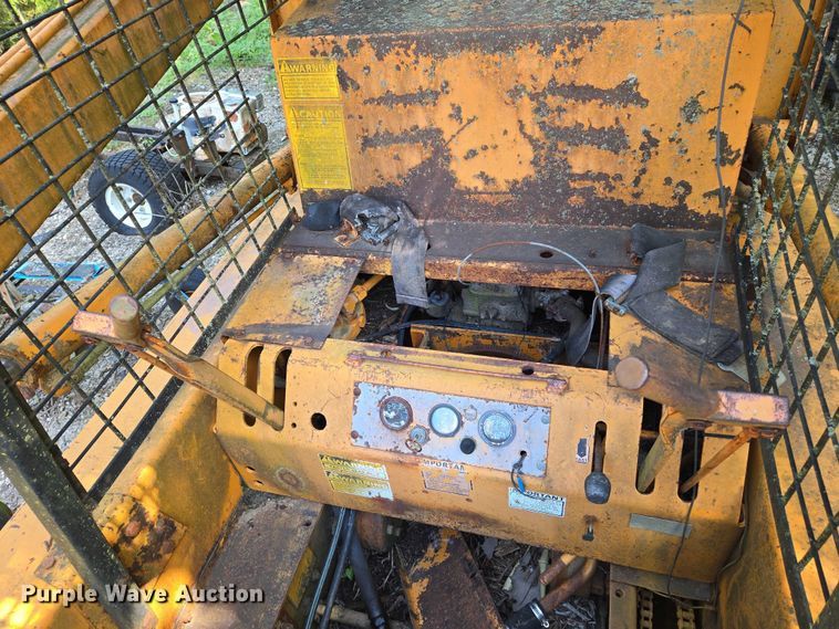 image for item EN8255 Case 1830 skid steer loader