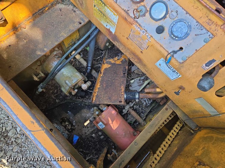 image for item EN8255 Case 1830 skid steer loader