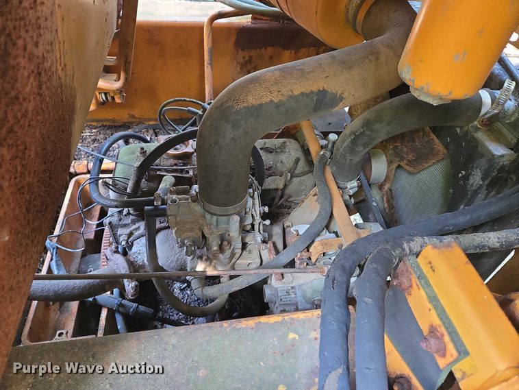 image for item EN8255 Case 1830 skid steer loader