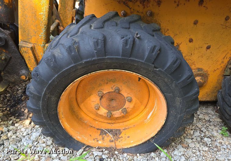 image for item EN8255 Case 1830 skid steer loader