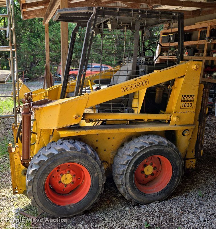 image for item EN8256 Case 1830 skid steer loader