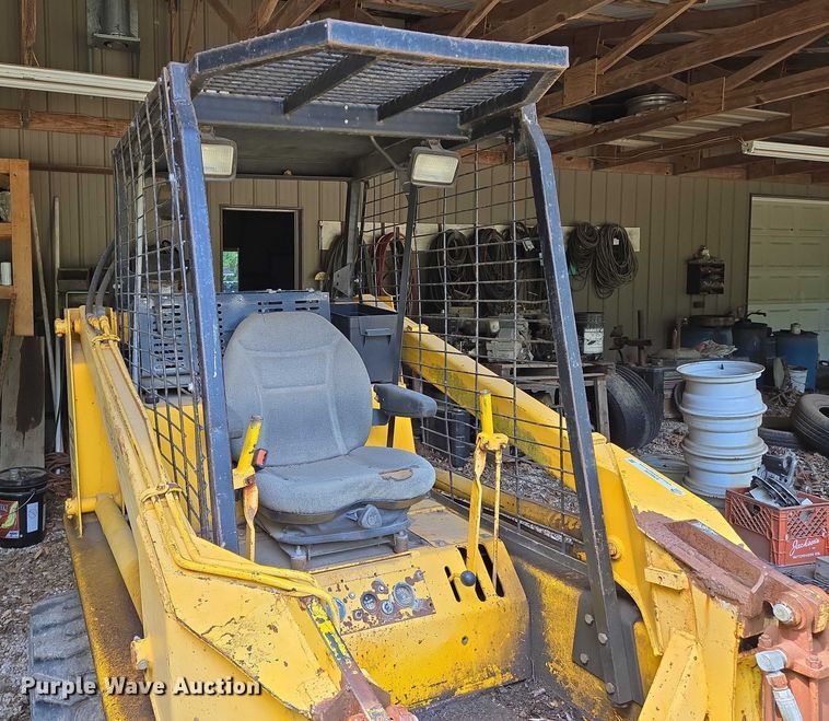 image for item EN8256 Case 1830 skid steer loader