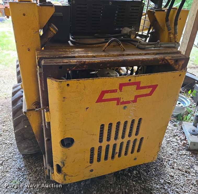 image for item EN8256 Case 1830 skid steer loader