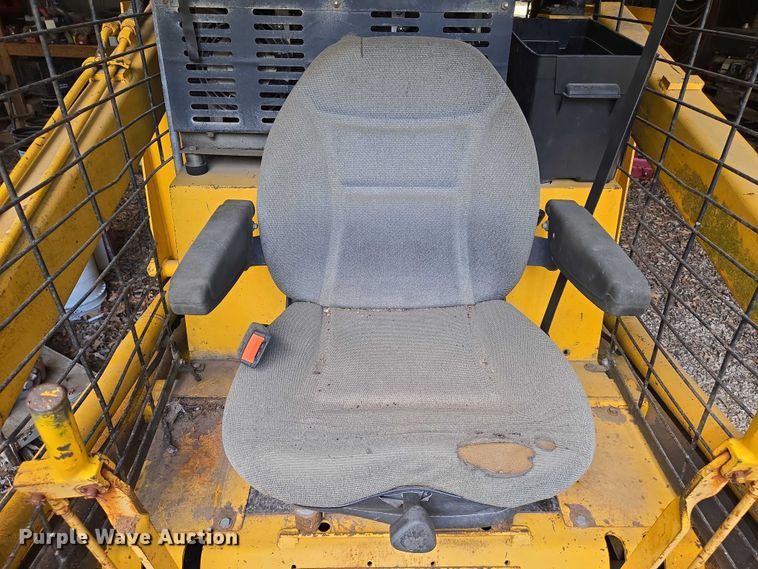 image for item EN8256 Case 1830 skid steer loader