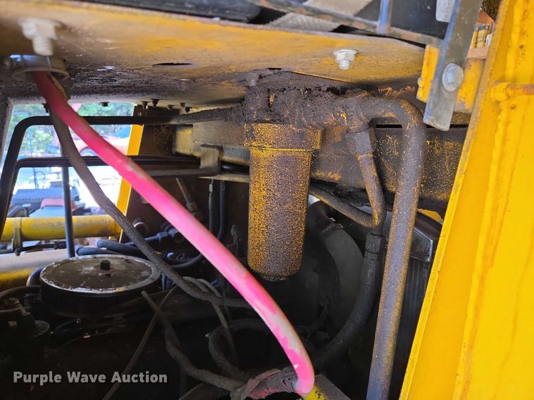 image for item EN8256 Case 1830 skid steer loader