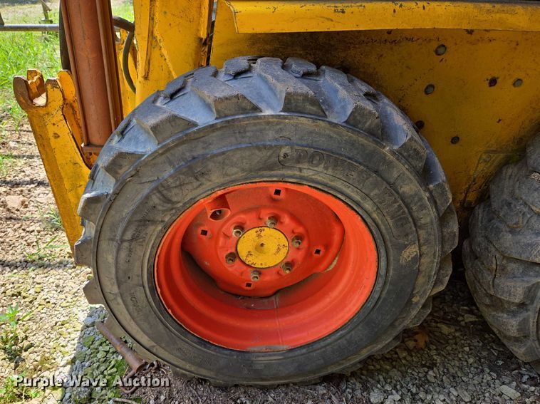 image for item EN8256 Case 1830 skid steer loader