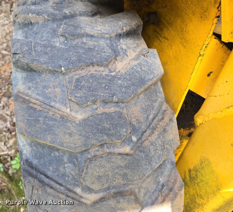 image for item EN8256 Case 1830 skid steer loader