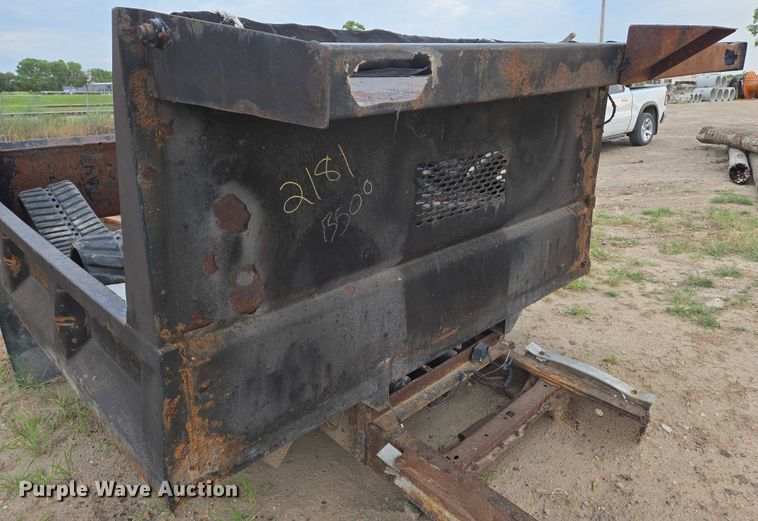 image for item EN8259 Dump bed