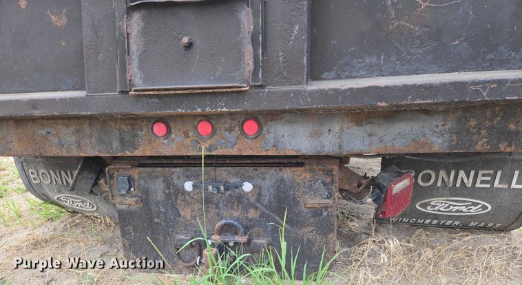 image for item EN8259 Dump bed