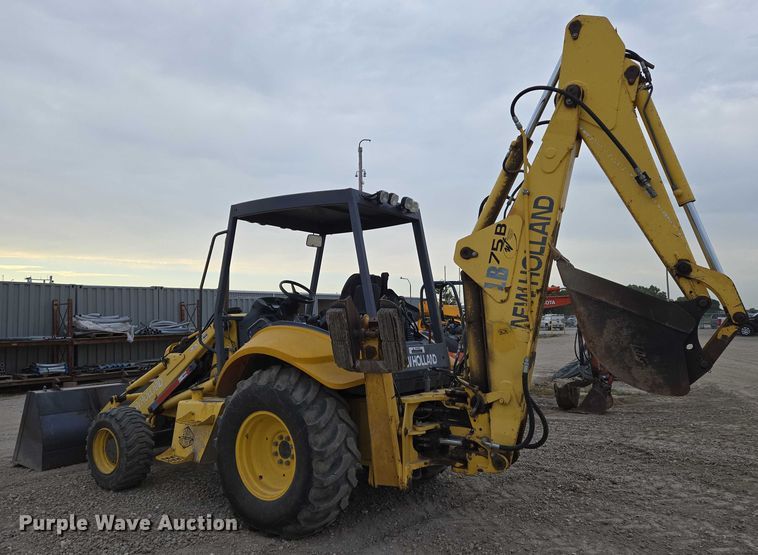 image for item EN8260 2002 New Holland LB75B backhoe