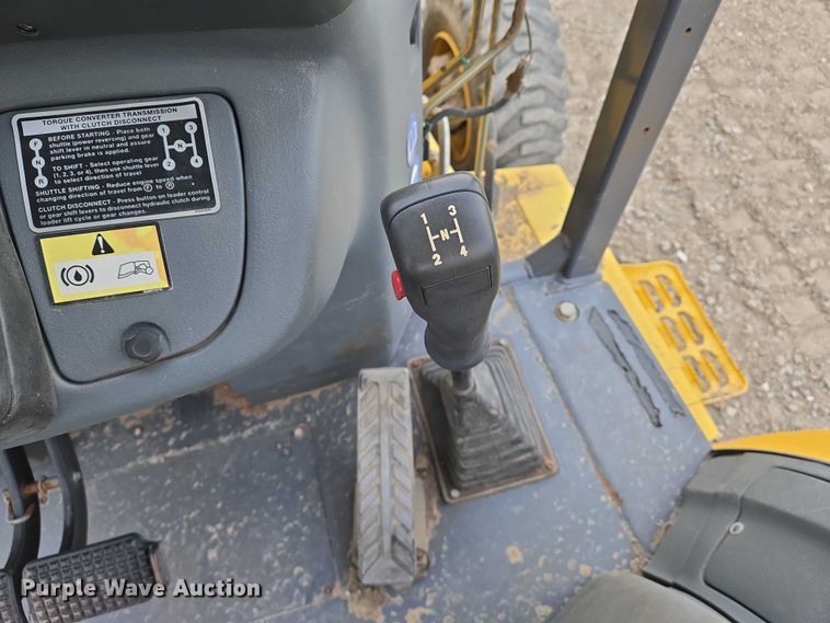 image for item EN8260 2002 New Holland LB75B backhoe
