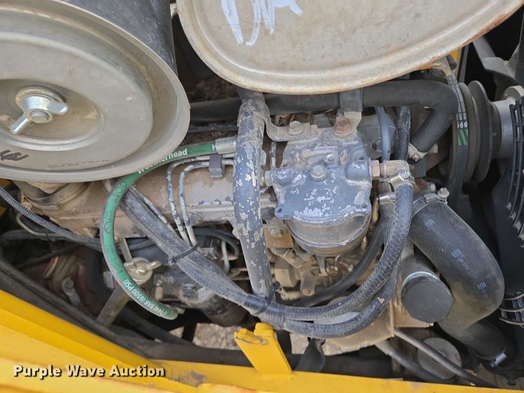 image for item EN8260 2002 New Holland LB75B backhoe