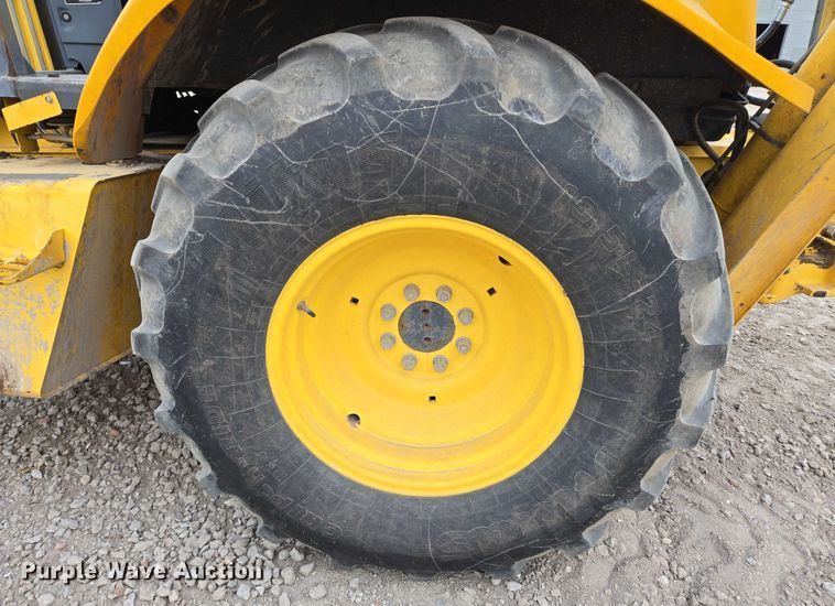 image for item EN8260 2002 New Holland LB75B backhoe