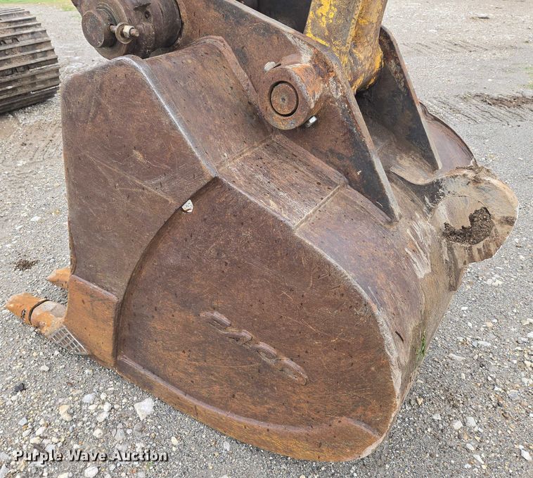 image for item EN8291 2012 Komatsu PC308USLC excavator