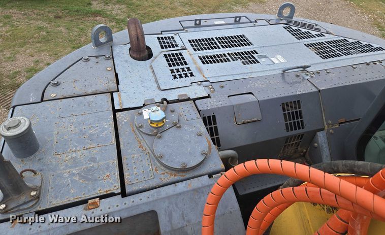 image for item EN8291 2012 Komatsu PC308USLC excavator