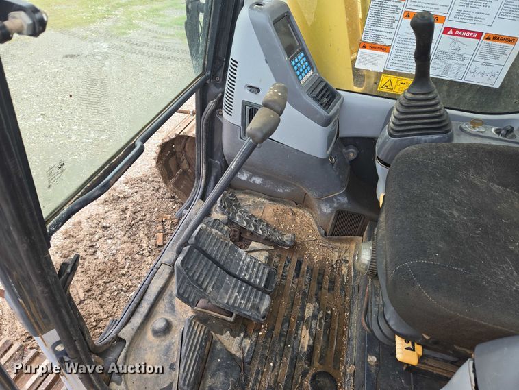 image for item EN8291 2012 Komatsu PC308USLC excavator