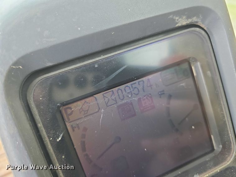 image for item EN8291 2012 Komatsu PC308USLC excavator