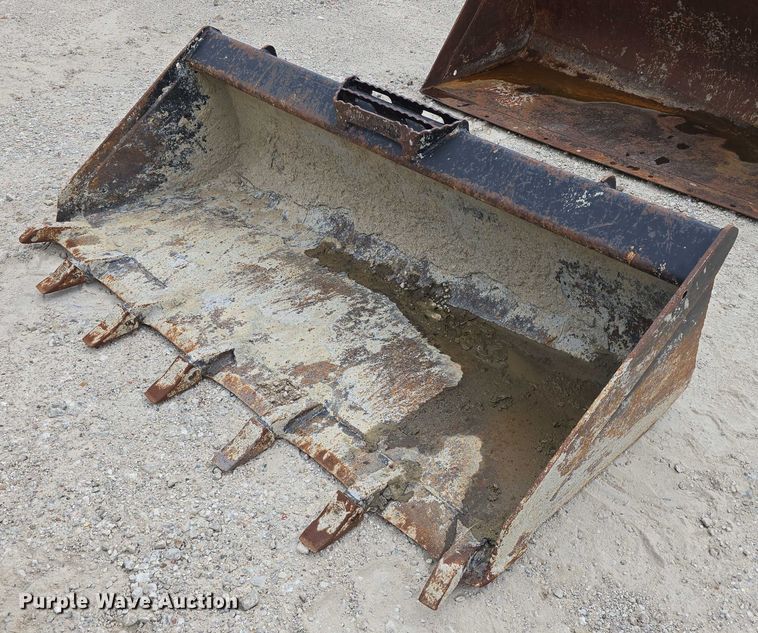 image for item EO1090 (5) skid steer buckets