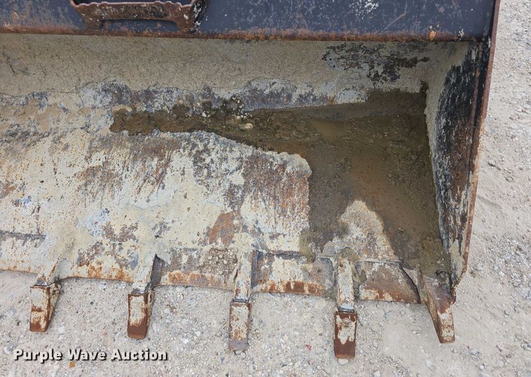 image for item EO1090 (5) skid steer buckets