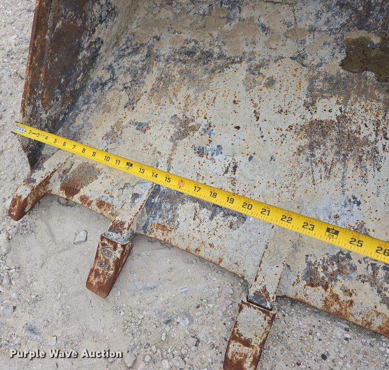 image for item EO1090 (5) skid steer buckets