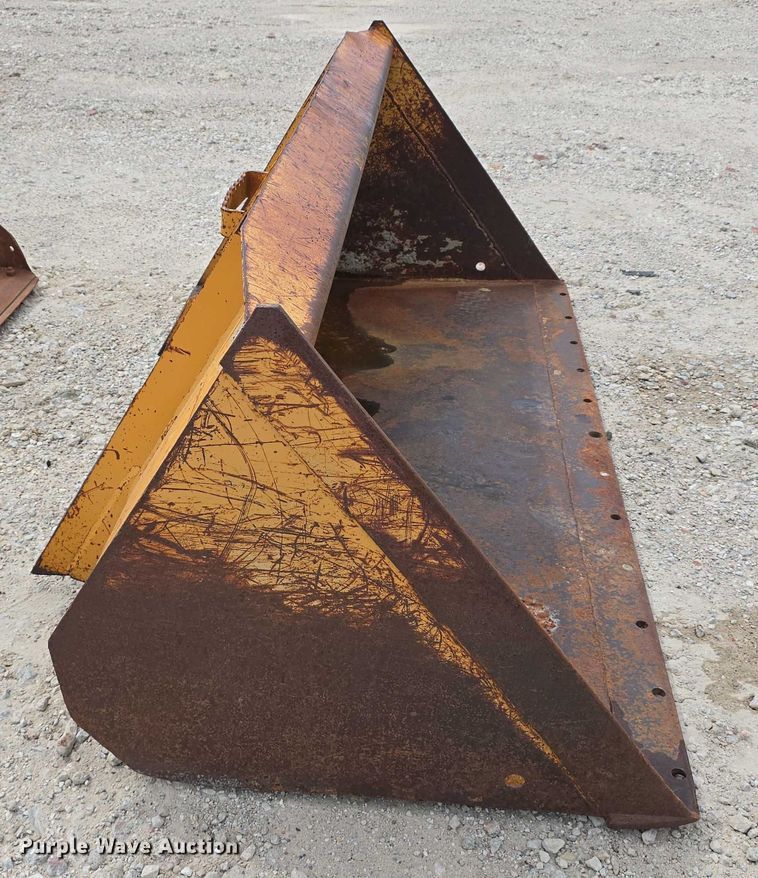 image for item EO1090 (5) skid steer buckets