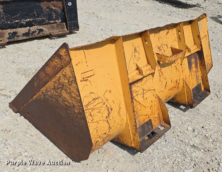 image for item EO1090 (5) skid steer buckets