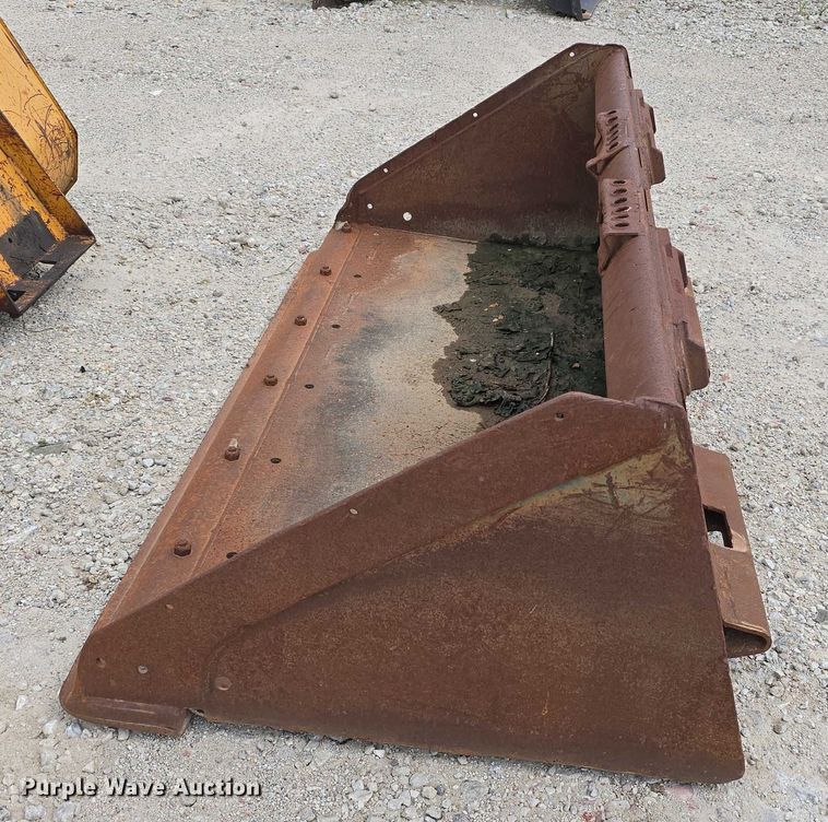 image for item EO1090 (5) skid steer buckets